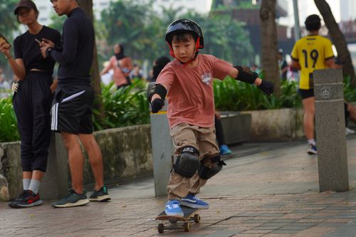 Race photo from Assurance Fun Run 2024