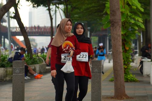 Race photo from Assurance Fun Run 2024