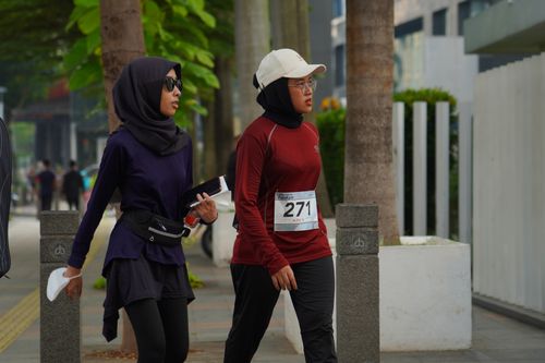 Race photo from Assurance Fun Run 2024