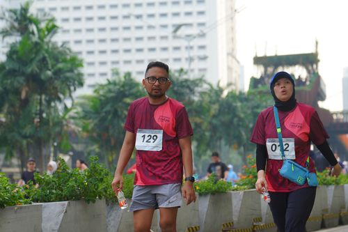 Race photo from Assurance Fun Run 2024