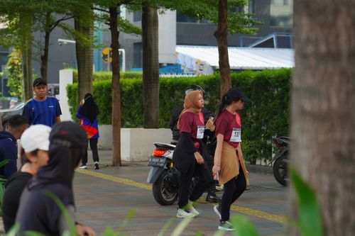 Race photo from Assurance Fun Run 2024