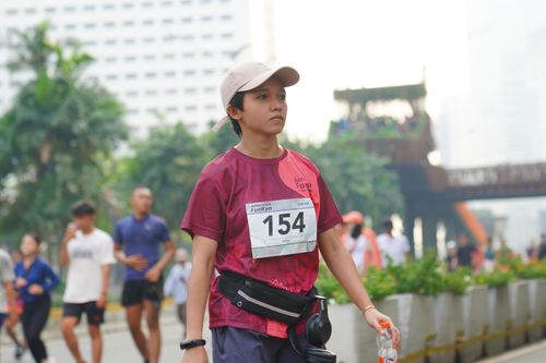 Race photo from Assurance Fun Run 2024