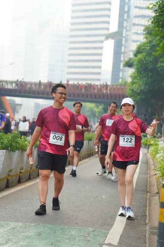 Race photo from Assurance Fun Run 2024
