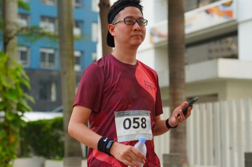 Race photo from Assurance Fun Run 2024