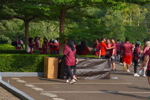 Race photo from Assurance Fun Run 2024