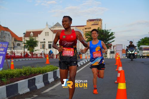 Race photo from Isoplus Run 2024 Surabaya