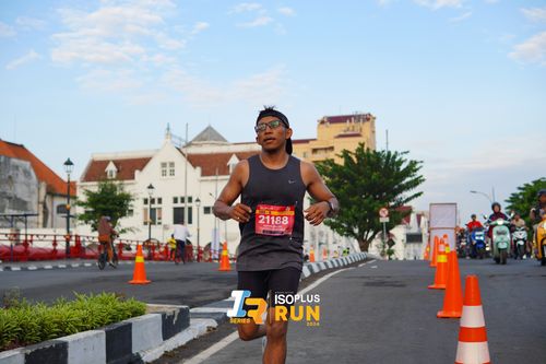 Race photo from Isoplus Run 2024 Surabaya