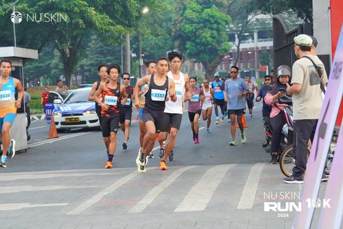 Race photo from Nu Skin Run 10K