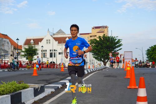 Race photo from Isoplus Run 2024 Surabaya