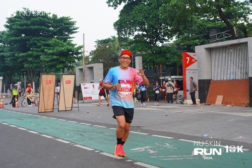 Race photo from Nu Skin Run 10K