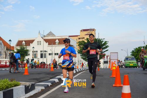 Race photo from Isoplus Run 2024 Surabaya