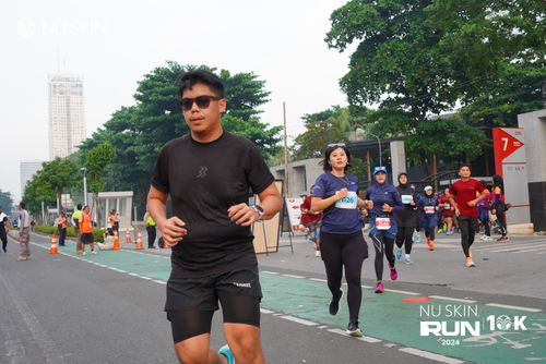 Race photo from Nu Skin Run 10K