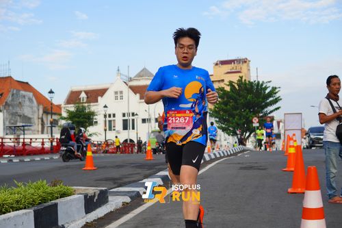 Race photo from Isoplus Run 2024 Surabaya