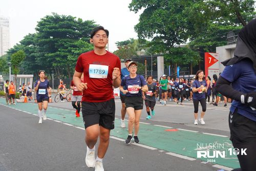 Race photo from Nu Skin Run 10K