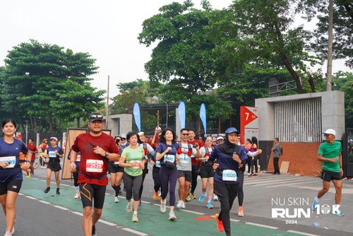 Race photo from Nu Skin Run 10K