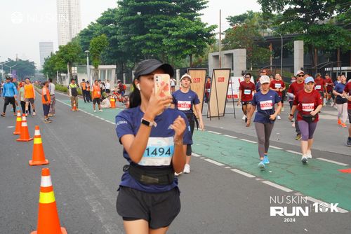 Race photo from Nu Skin Run 10K