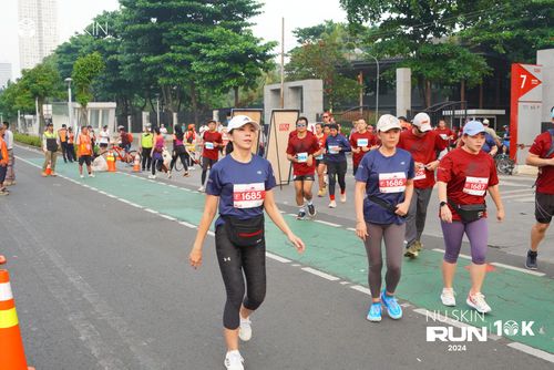 Race photo from Nu Skin Run 10K