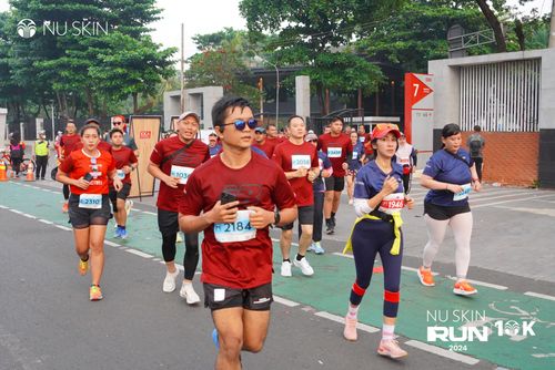 Race photo from Nu Skin Run 10K