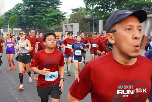 Race photo from Nu Skin Run 10K