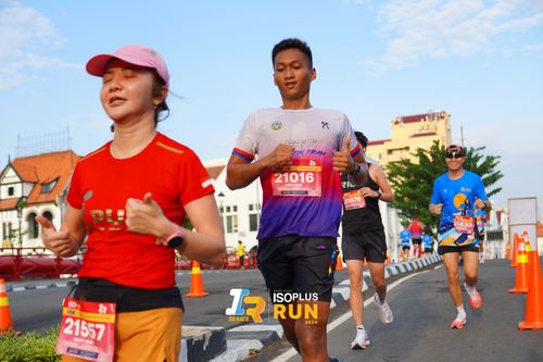 Race photo from Isoplus Run 2024 Surabaya