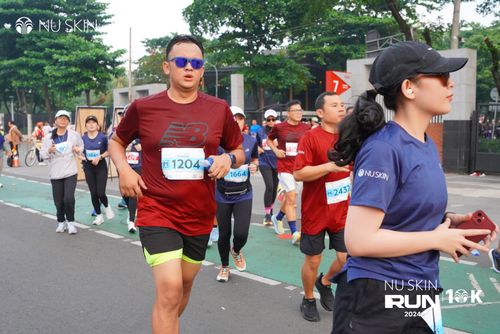 Race photo from Nu Skin Run 10K