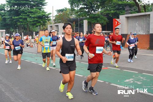 Race photo from Nu Skin Run 10K