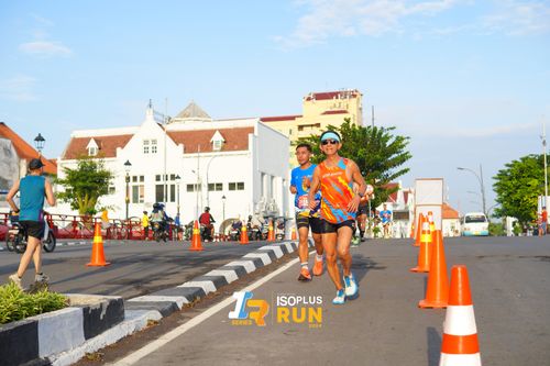 Race photo from Isoplus Run 2024 Surabaya