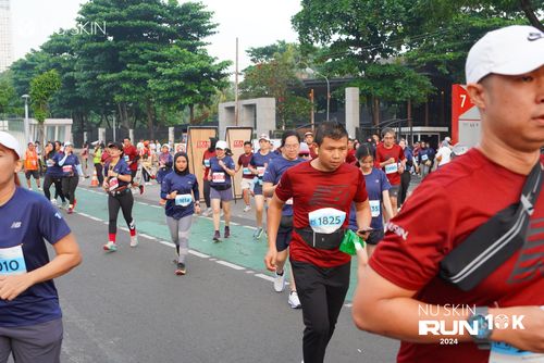 Race photo from Nu Skin Run 10K