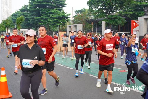 Race photo from Nu Skin Run 10K