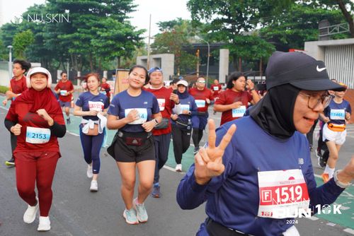 Race photo from Nu Skin Run 10K