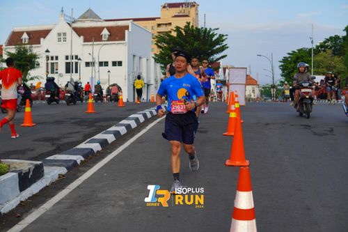 Race photo from Isoplus Run 2024 Surabaya