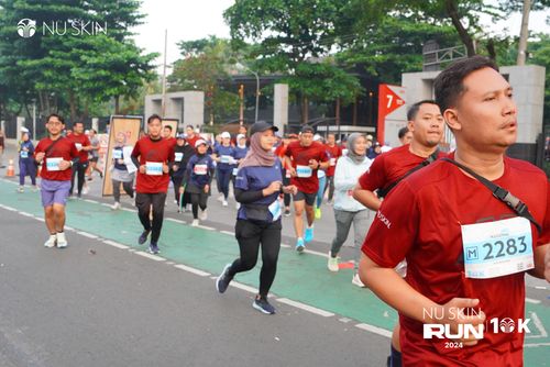 Race photo from Nu Skin Run 10K