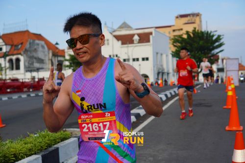 Race photo from Isoplus Run 2024 Surabaya
