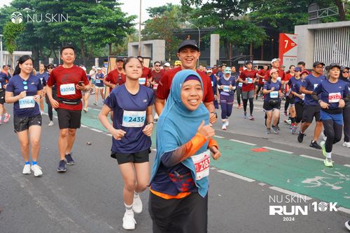 Race photo from Nu Skin Run 10K