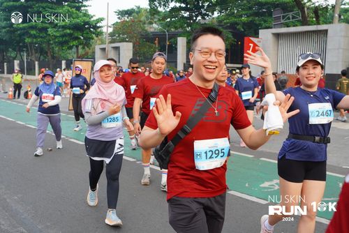 Race photo from Nu Skin Run 10K