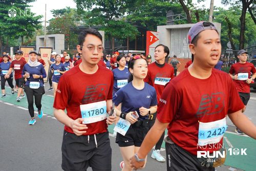 Race photo from Nu Skin Run 10K