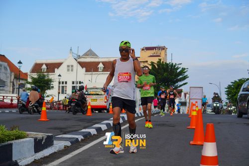 Race photo from Isoplus Run 2024 Surabaya