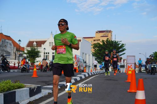 Race photo from Isoplus Run 2024 Surabaya