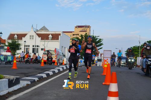 Race photo from Isoplus Run 2024 Surabaya