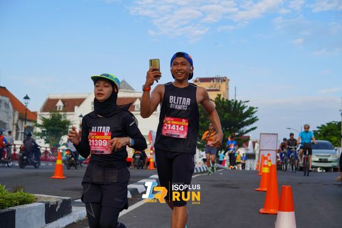 Race photo from Isoplus Run 2024 Surabaya