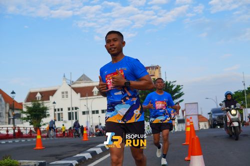Race photo from Isoplus Run 2024 Surabaya