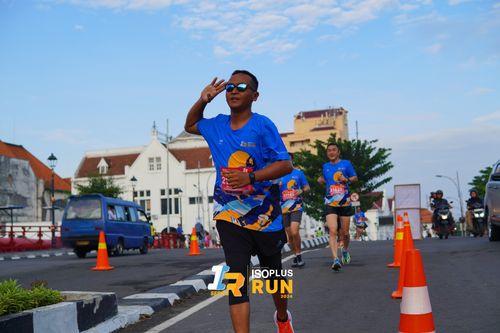 Race photo from Isoplus Run 2024 Surabaya