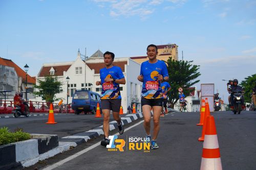Race photo from Isoplus Run 2024 Surabaya