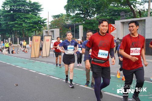 Race photo from Nu Skin Run 10K