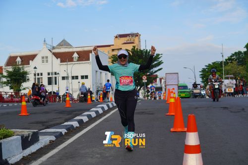 Race photo from Isoplus Run 2024 Surabaya