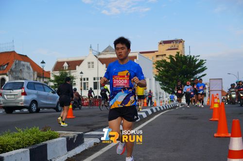 Race photo from Isoplus Run 2024 Surabaya