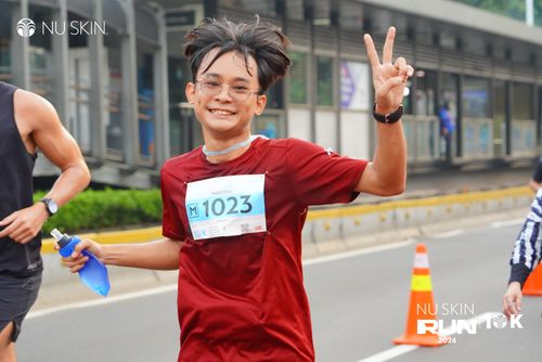 Race photo from Nu Skin Run 10K