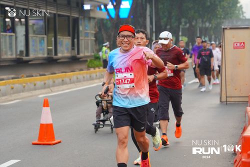 Race photo from Nu Skin Run 10K