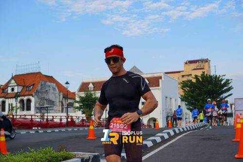 Race photo from Isoplus Run 2024 Surabaya