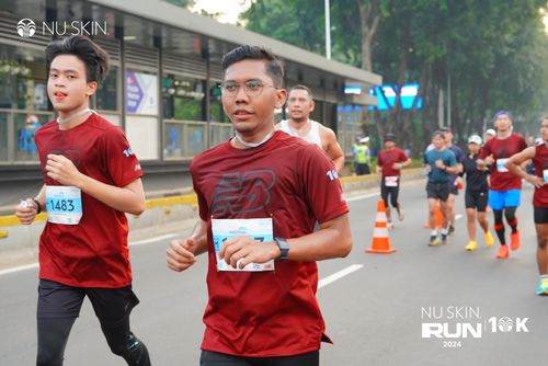 Race photo from Nu Skin Run 10K